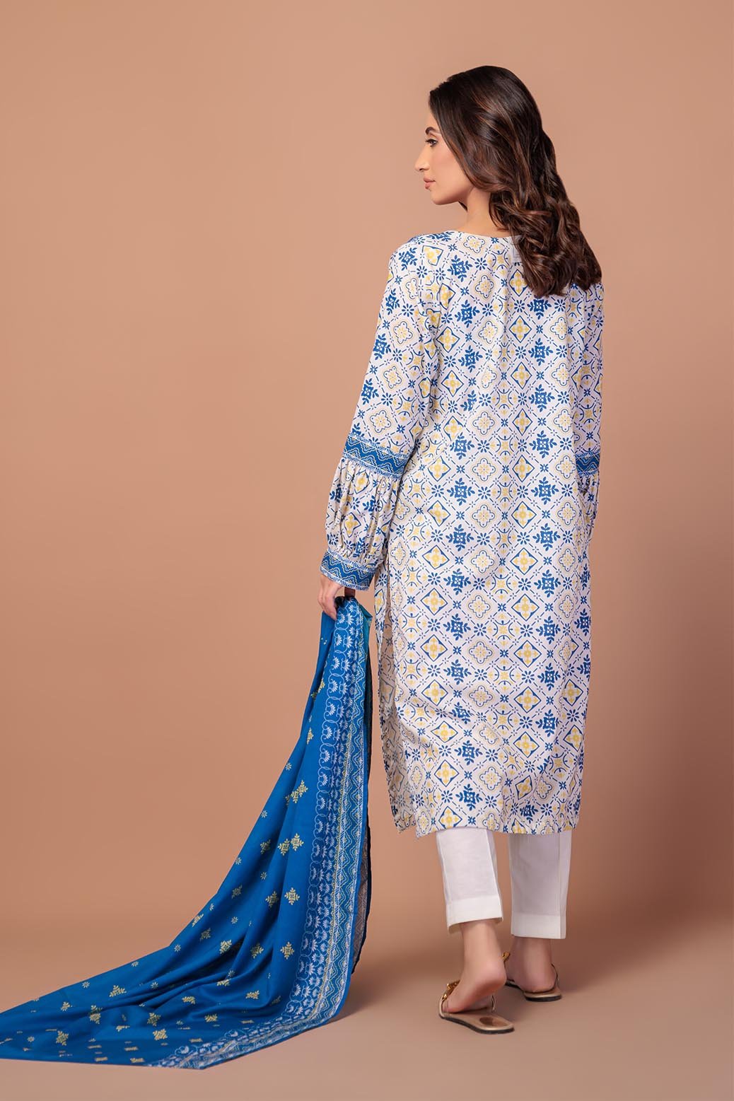 BONANZA SATRANGI 3PC PRINTED LAWN SUIT (1S24P3P599)