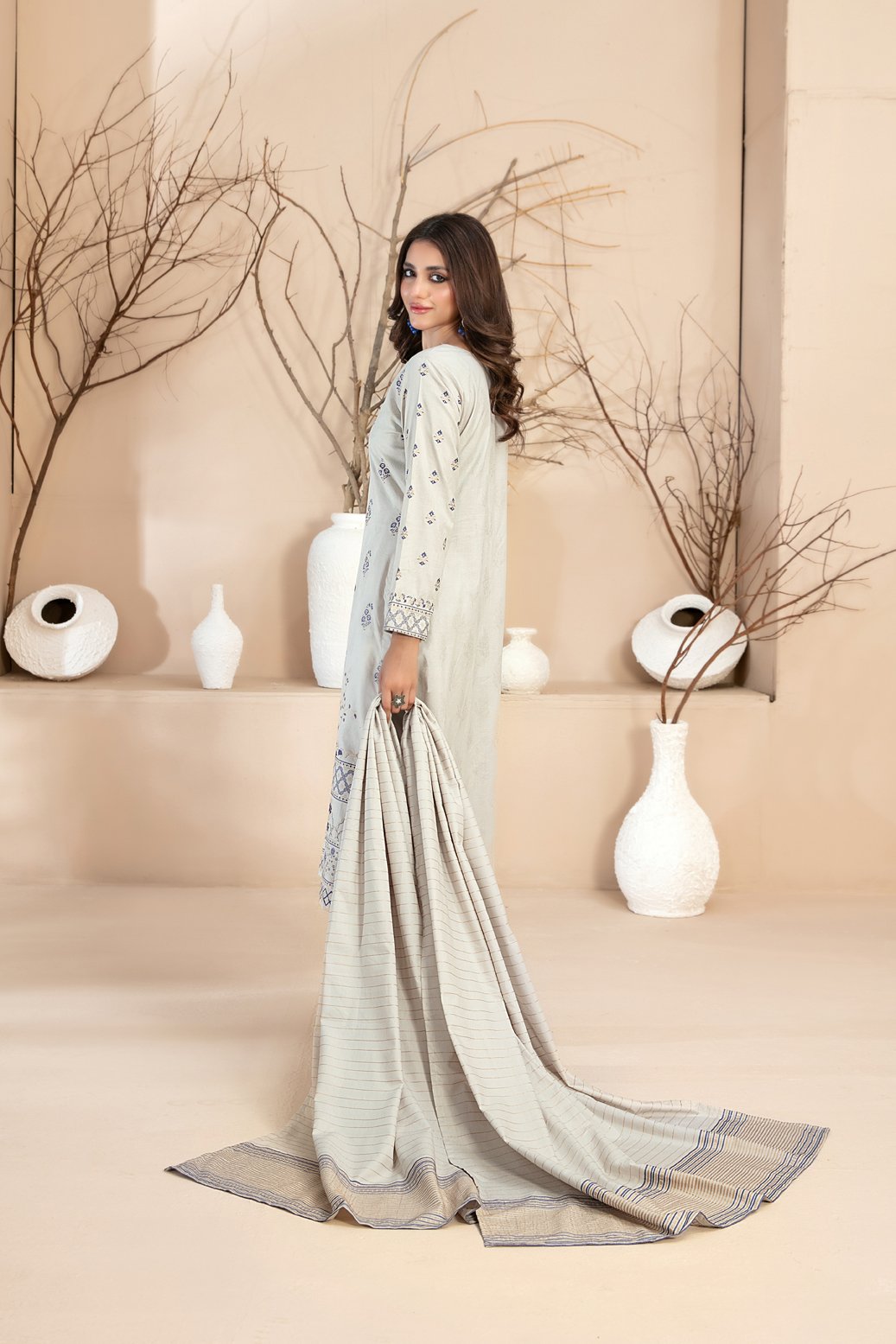 Tawakkal 3 Piece Cotton Lawn Suit (D-2940)