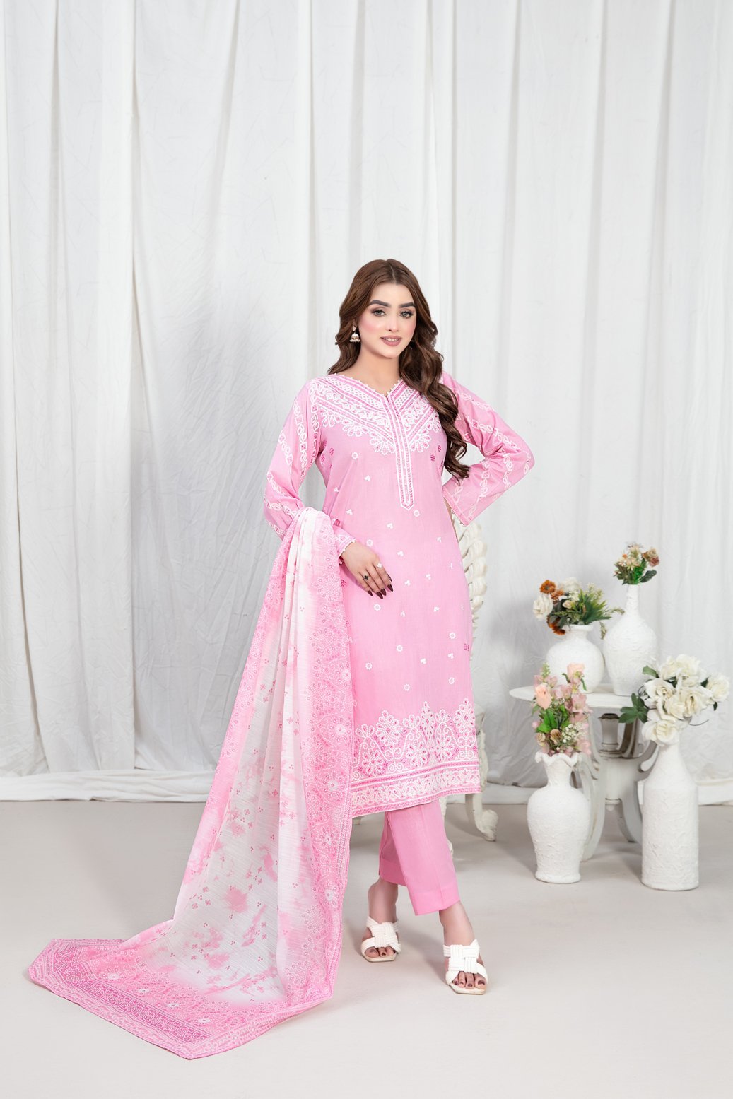 Tawakkal 3 Piece Embroidered Lawn Suit (D-2832)