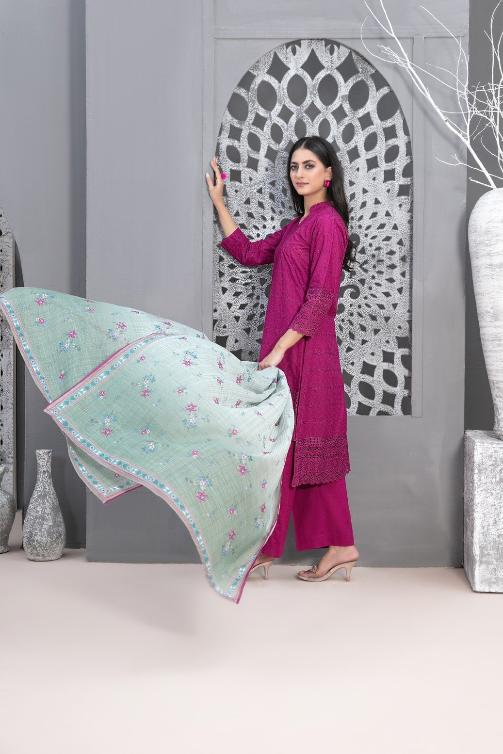 Tawakkal 3 Piece Embroidered Lawn Suit (D-3204)