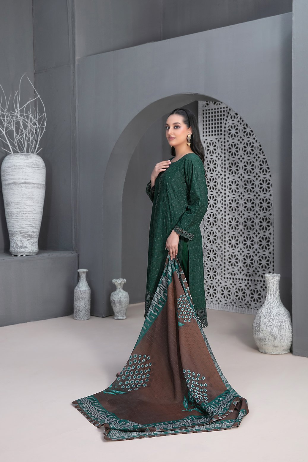 Tawakkal 3 Piece Embroidered Lawn Suit (D-3205)