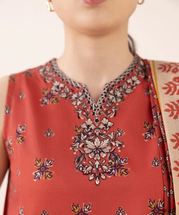 Sapphire 3Pc Embroidered Lawn Suit 0PEDY25V642B gulbuy.com
