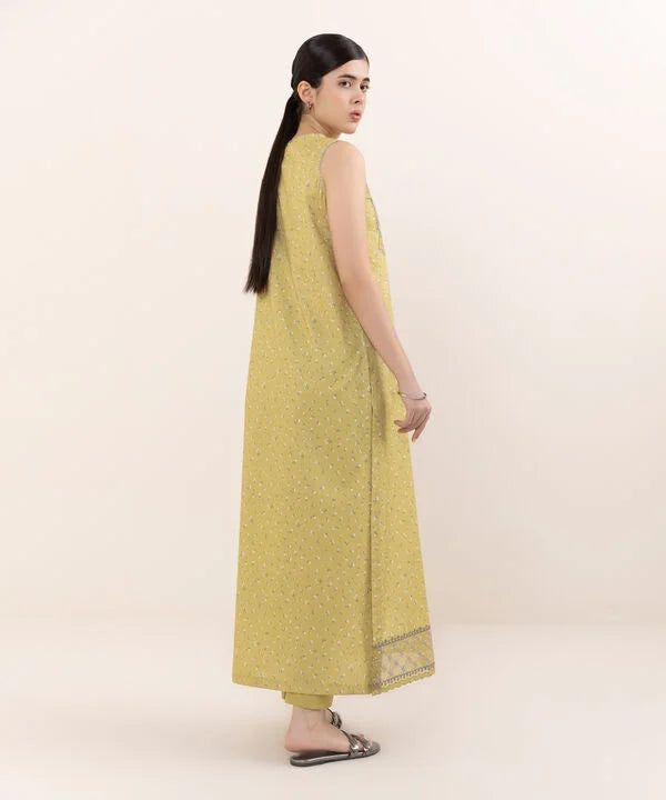 Sapphire 2Pc Embroidered Lawn Suit 0U2TEDY25V68 gulbuy.com