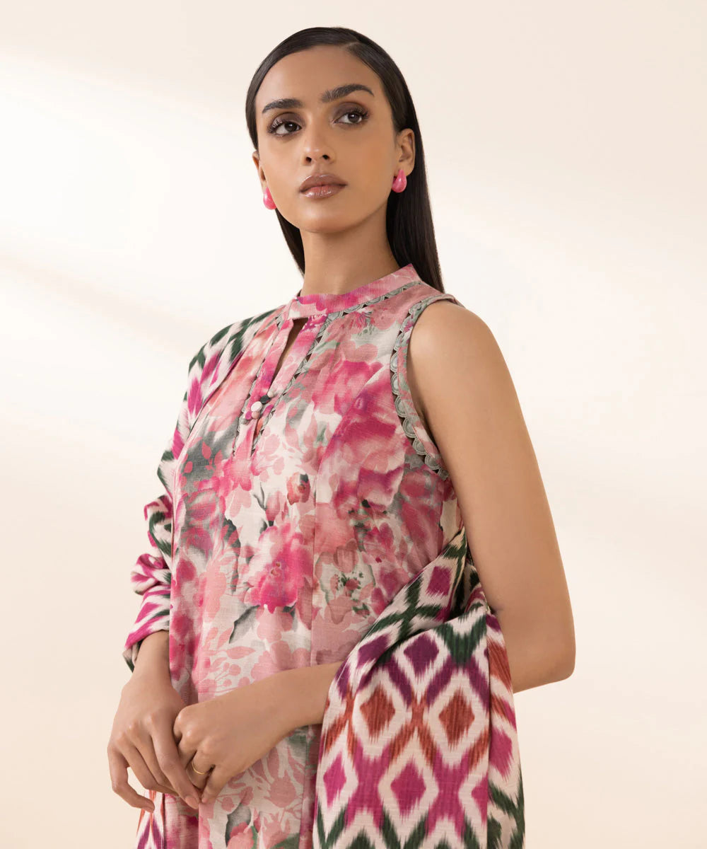 Sapphire 3Pc Printed Khaddar Suit 3PDY24V816TS gulbuy.com