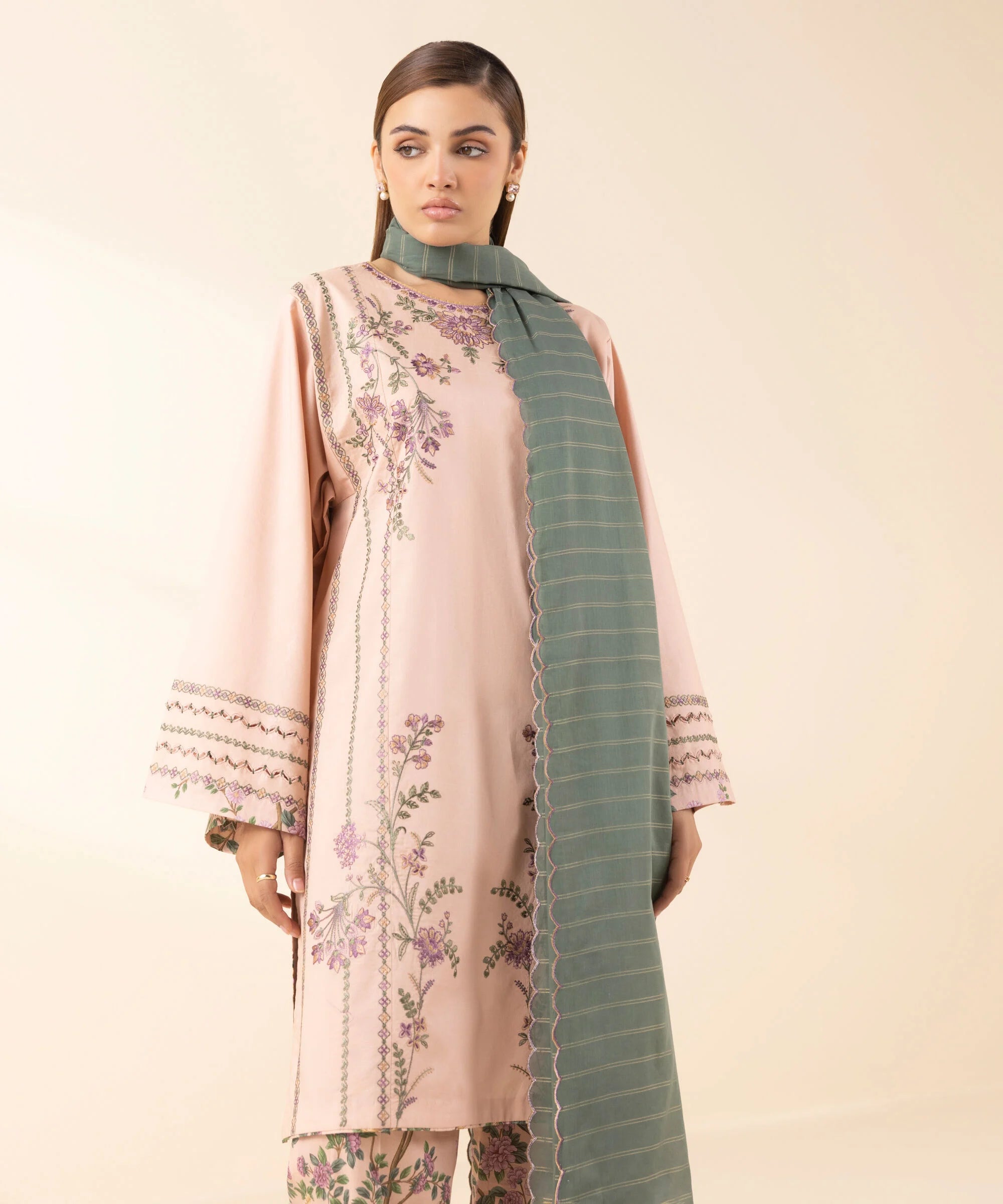 Sapphire 3Pc Embroidered Lawn Suit 0U3PEBW25V49 gulbuy.com