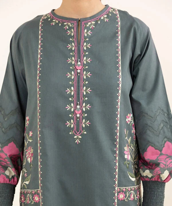 Sapphire 3Pc Embroidered Lawn Suit 0U3PEDY25V65 gulbuy.com