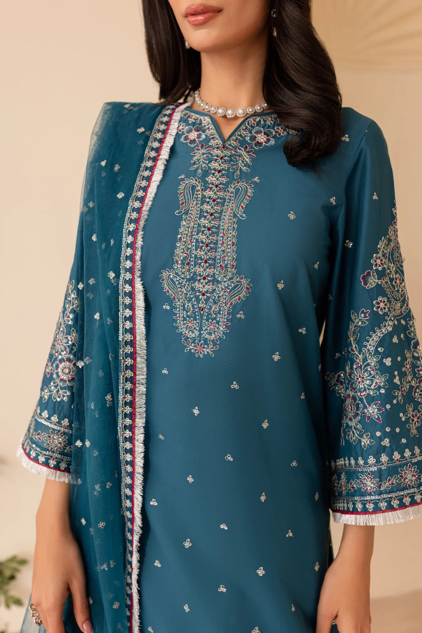 Batik 3Pc Embroidered Lawn Suit Leila gulbuy.com