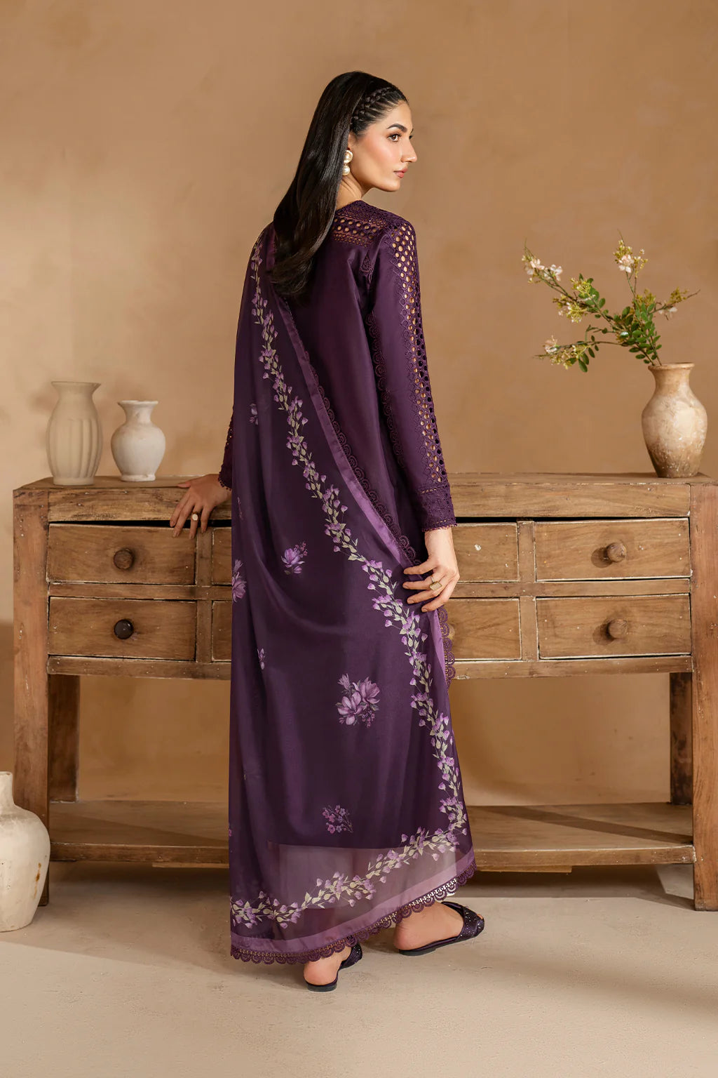 Iznik 3Pc Embroidered Lawn Suit UE-481 gulbuy.com