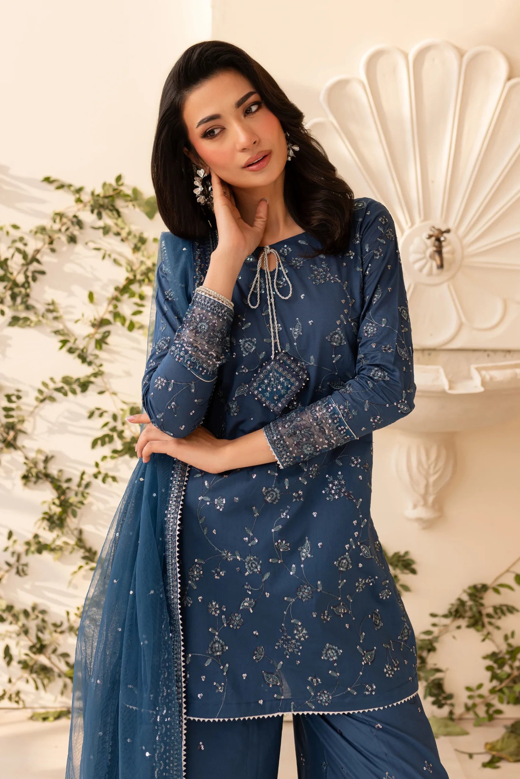 Batik 3Pc Embroidered Lawn Suit Alexis gulbuy.com