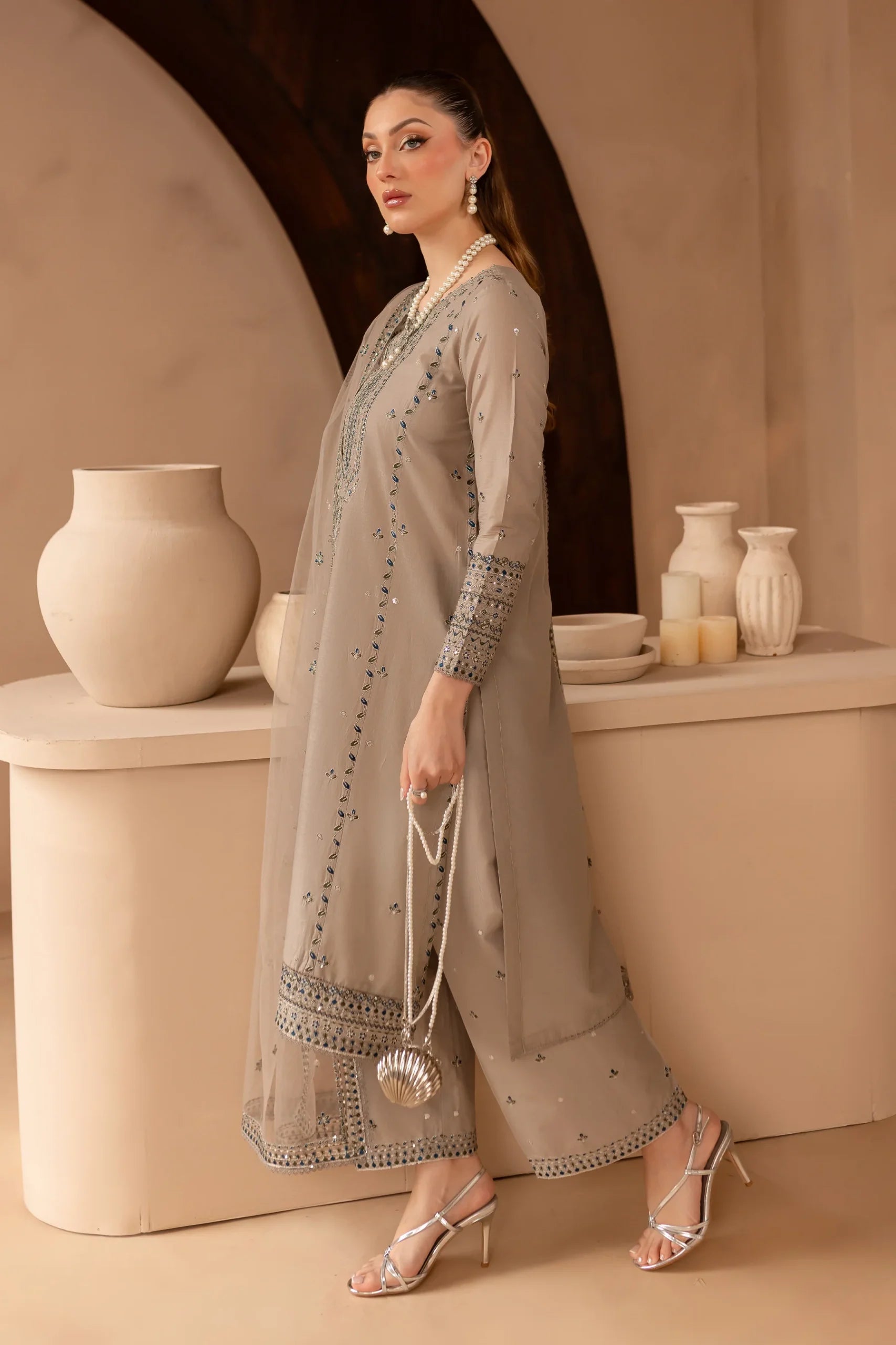 Batik 3Pc Embroidered Lawn Suit Zaria gulbuy.com