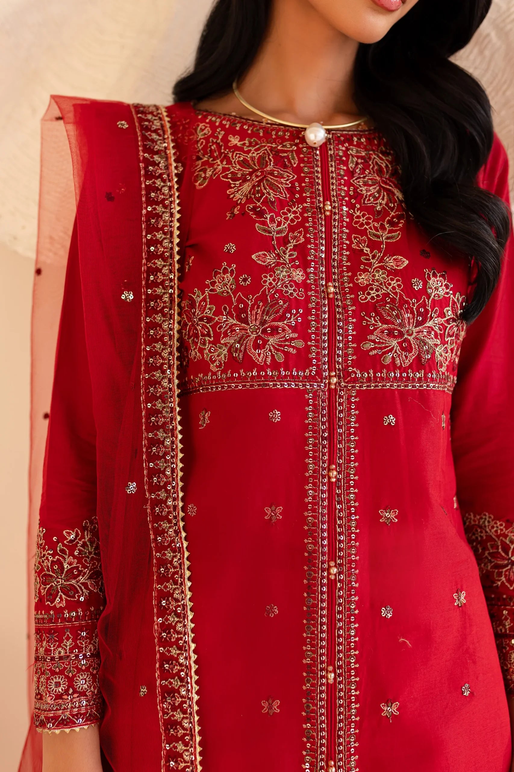 Batik 3Pc Embroidered Lawn Suit Makhmal gulbuy.com