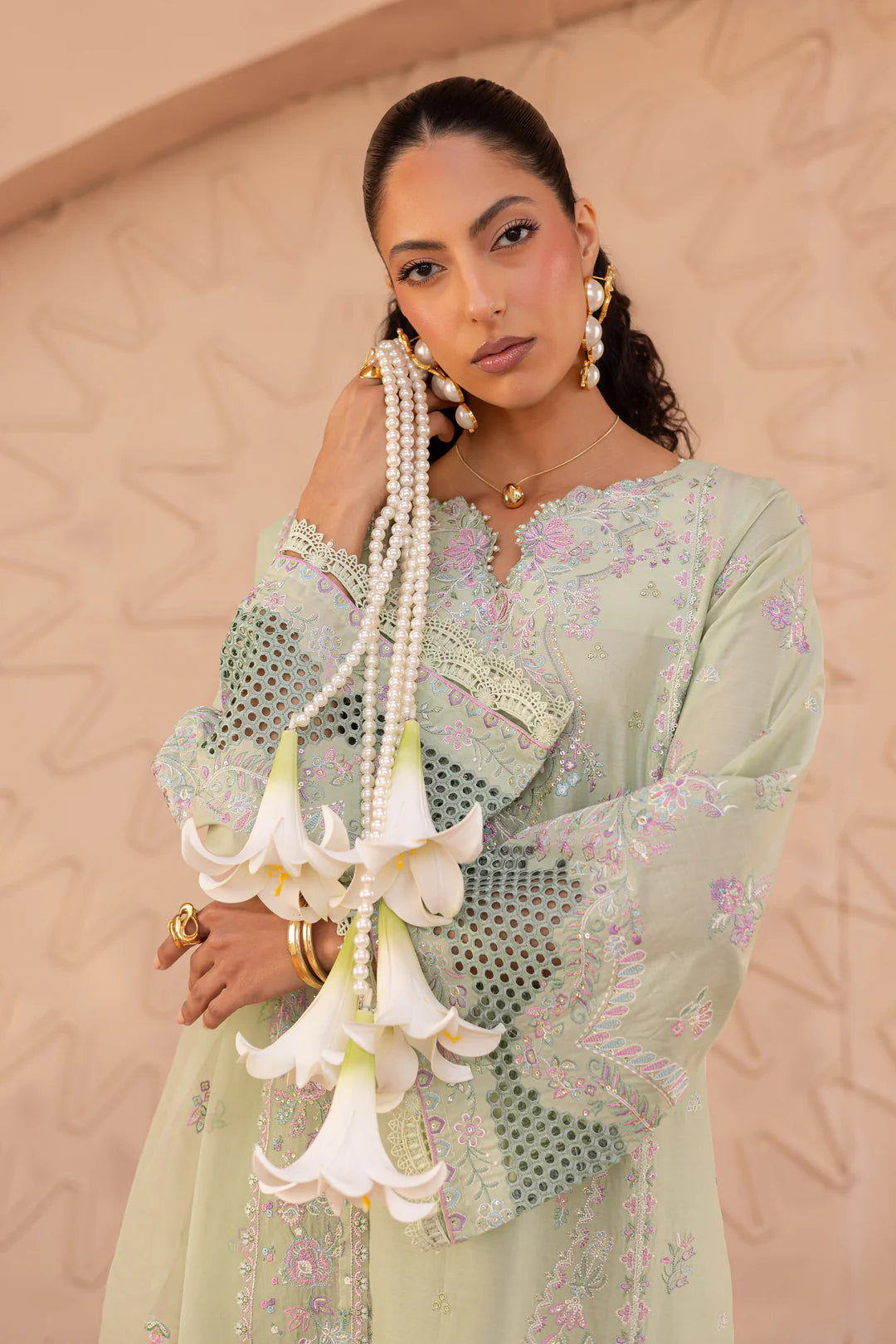 Batik 3Pc Embroidered Lawn Suit Meeral Green gulbuy.com