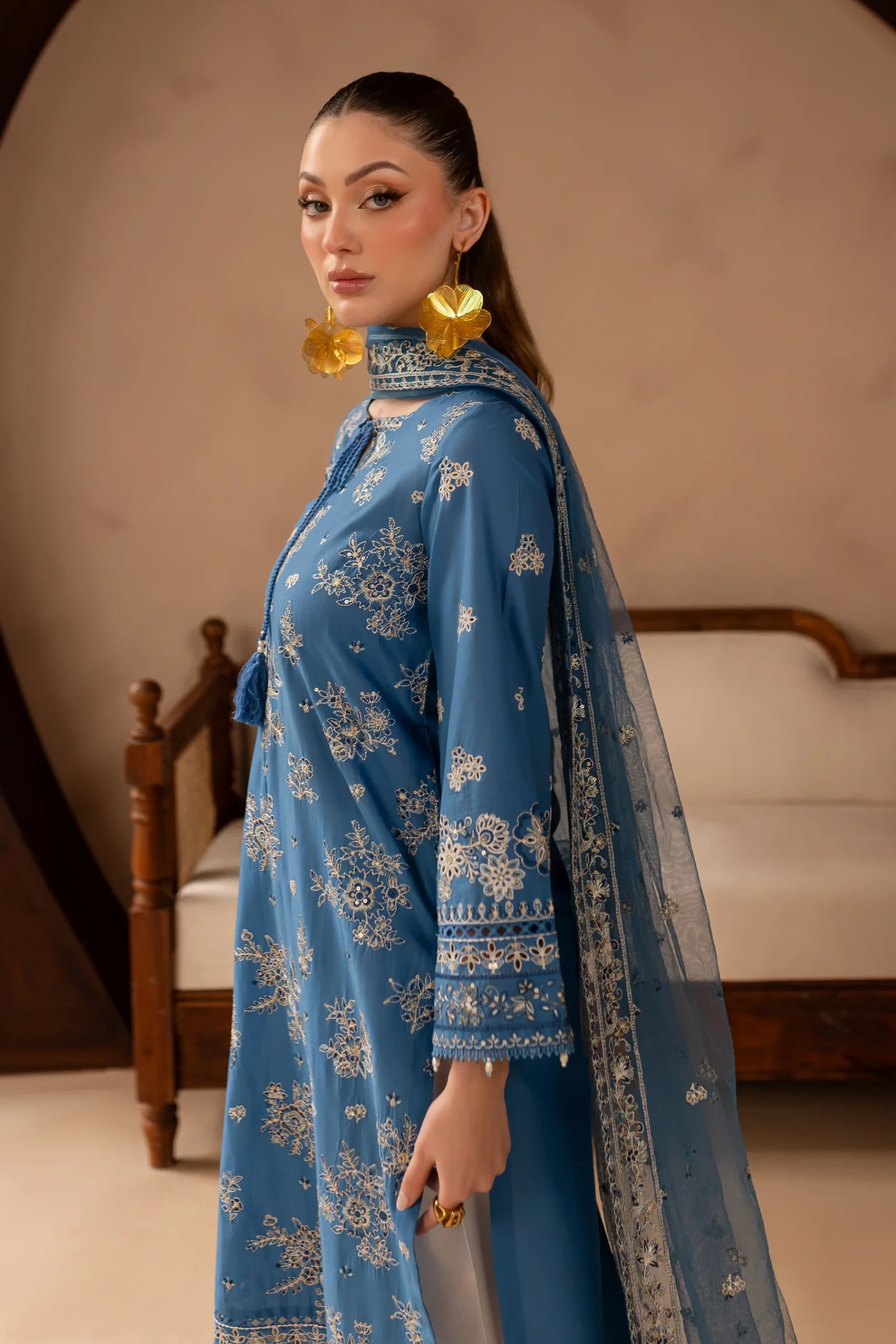 Batik 3Pc Embroidered Lawn Suit Persona gulbuy.com