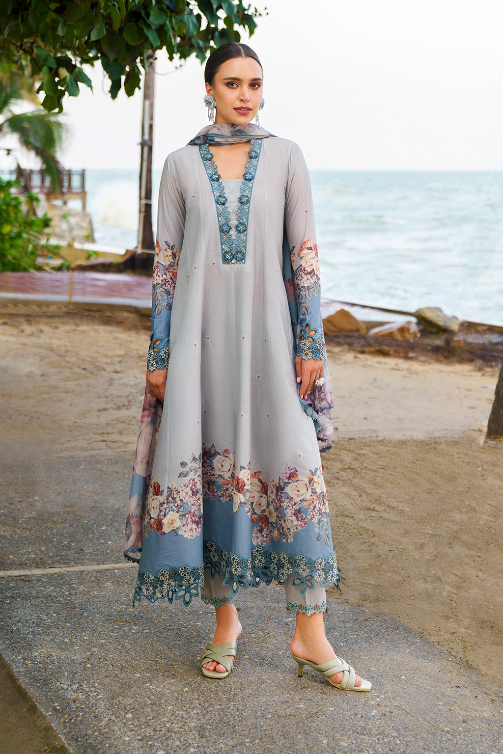 3 PIECE IZNIK PRINTED LAWN SUIT (UE-216)