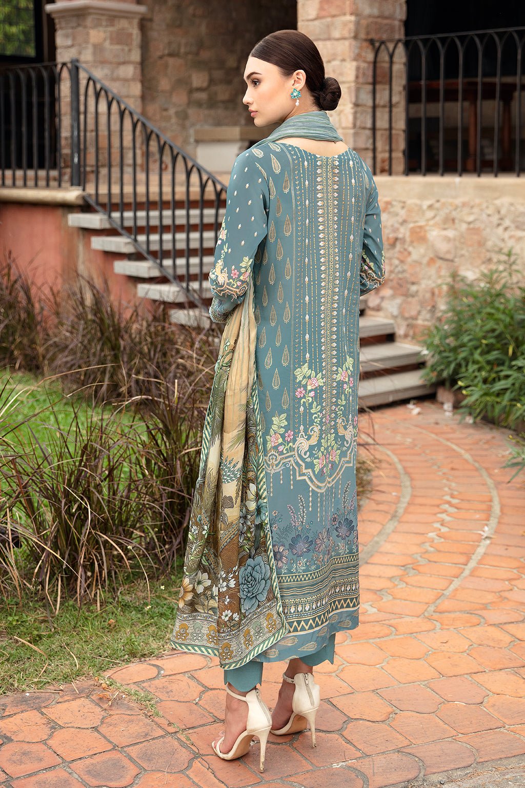 Ramsha 3 Piece Embroidered Lawn Suit (Y-907)