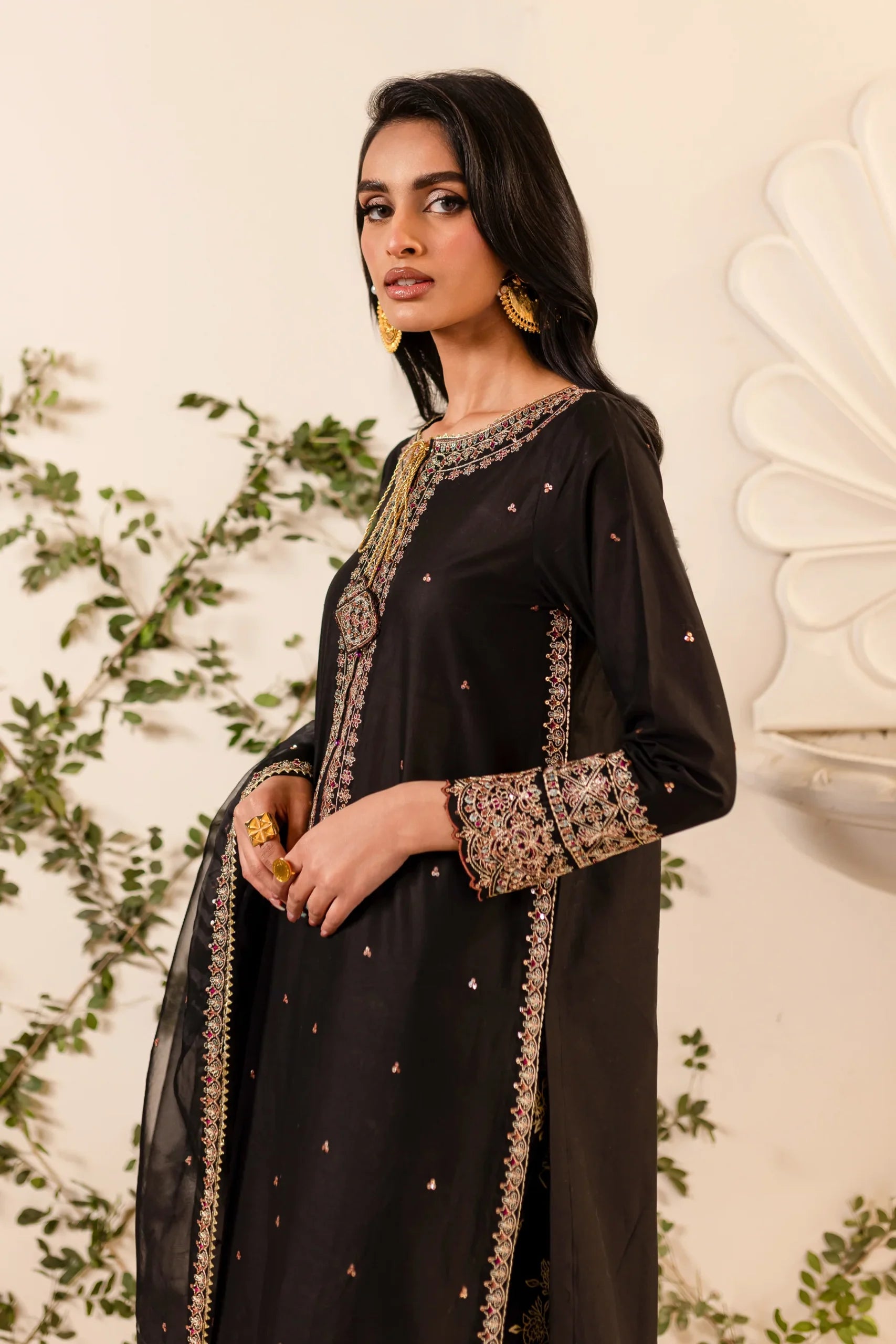 Batik 3Pc Embroidered Lawn Suit Aria gulbuy.com