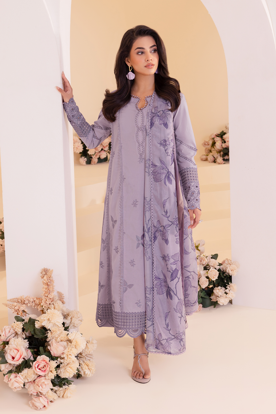 3 PIECE IZNIK EMBROIDERED LAWN SUIT (UE-252)