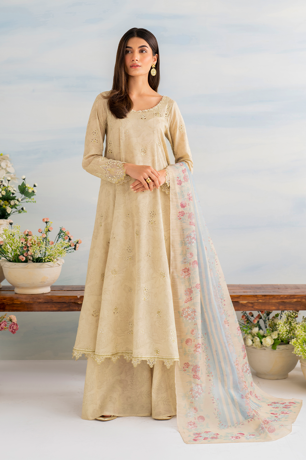 3 PIECE IZNIK EMBROIDERED LAWN SUIT (IGL-03)