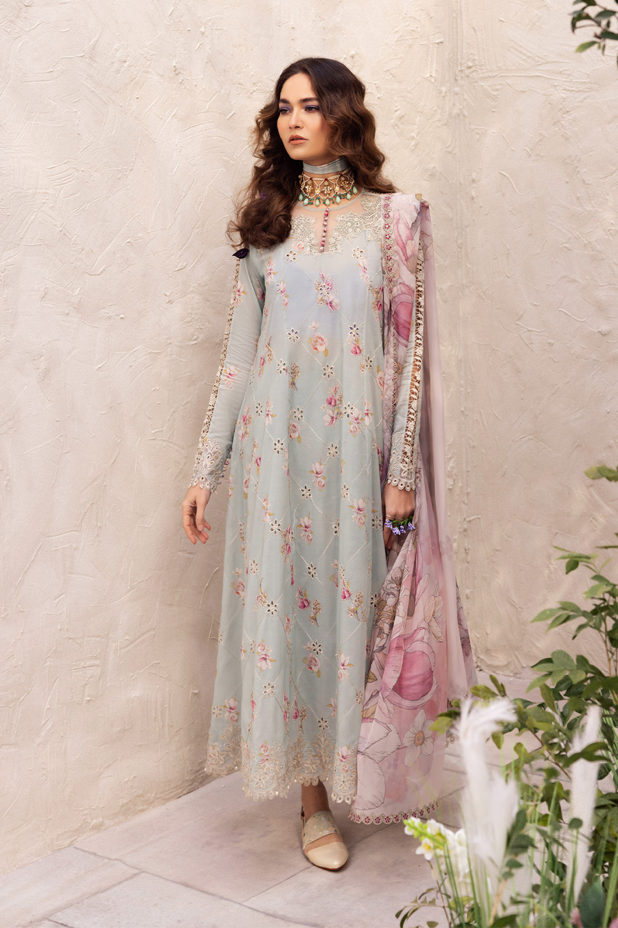 3 PIECE IZNIK EMBROIDERED LAWN SUIT (DL-10)