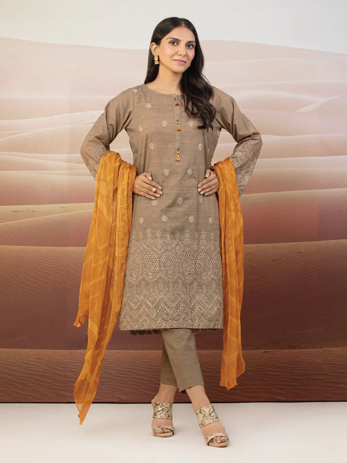 Edenrobe 3 Piece Embroidered Khaddar Suit (EWU22V12-25008)