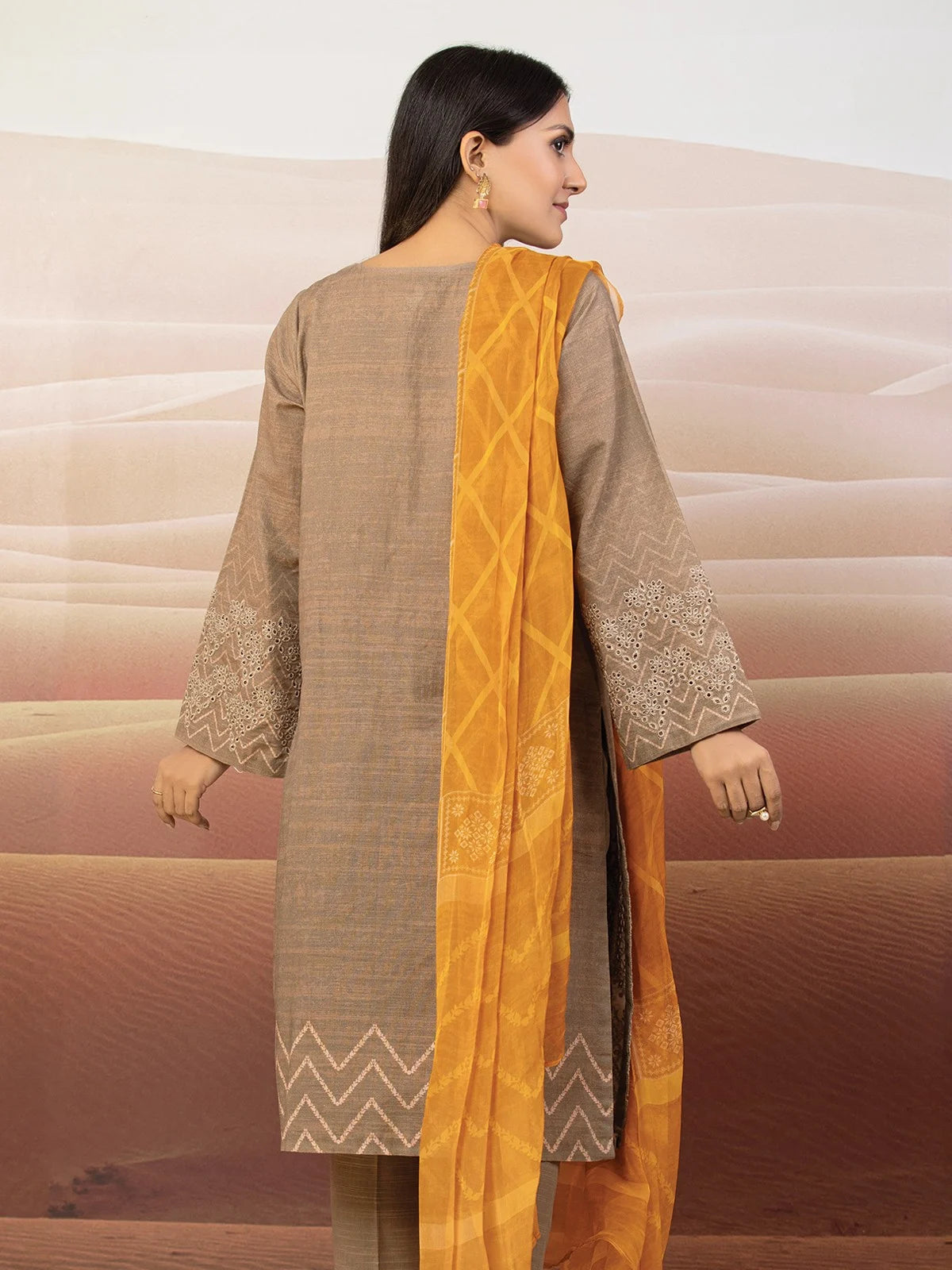 Edenrobe 3 Piece Embroidered Khaddar Suit (EWU22V12-25008)