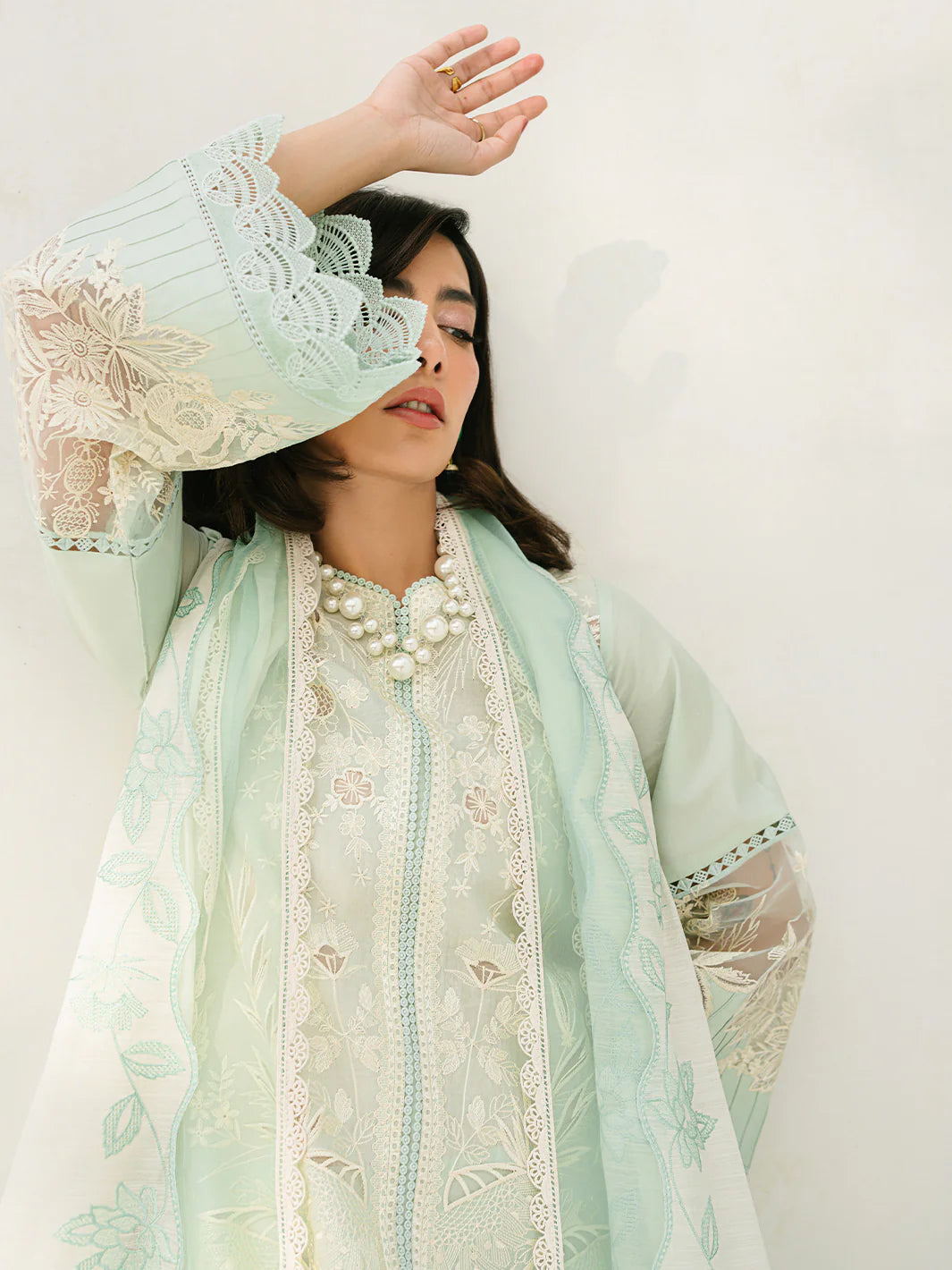Biniylas 3Pc Embroidered Luxury Lawn Suit 235-A gulbuy.com