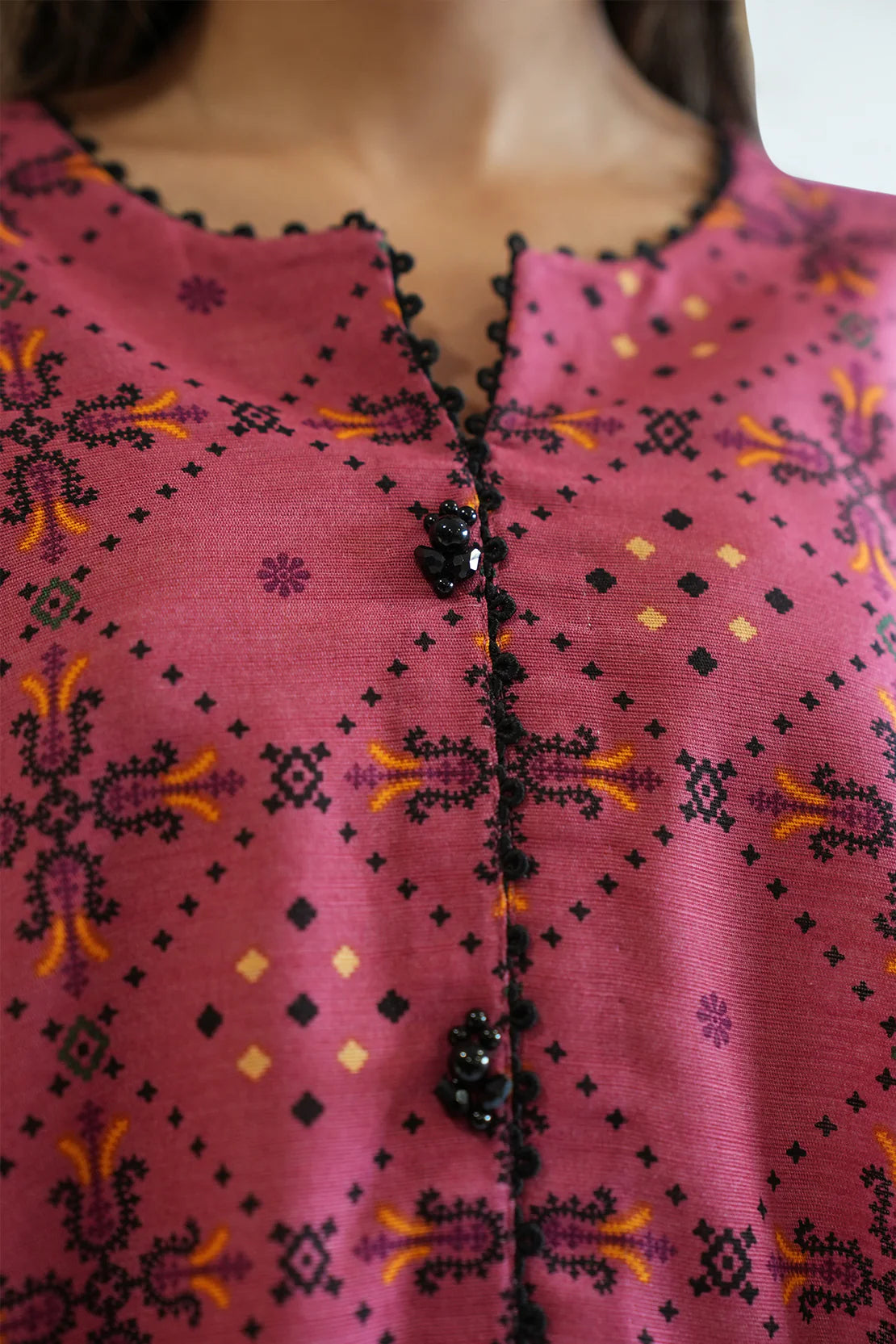 Saya 3Pc Printed Cotton Khaddar Suit U04-24386-05B (SDT) gulbuy.com