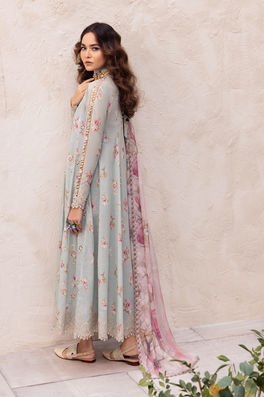 3 PIECE IZNIK EMBROIDERED LAWN SUIT (DL-10)