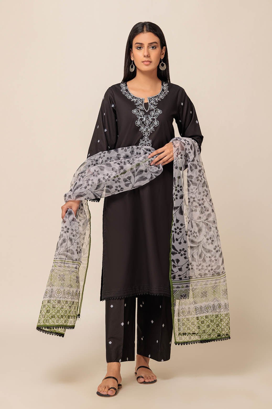 BONANZA SATRANGI 3PC EMBROIDERED CAMBRIC SUIT (2S24E3P004)