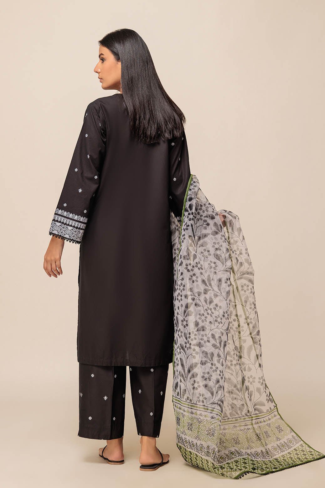 BONANZA SATRANGI 3PC EMBROIDERED CAMBRIC SUIT (2S24E3P004)