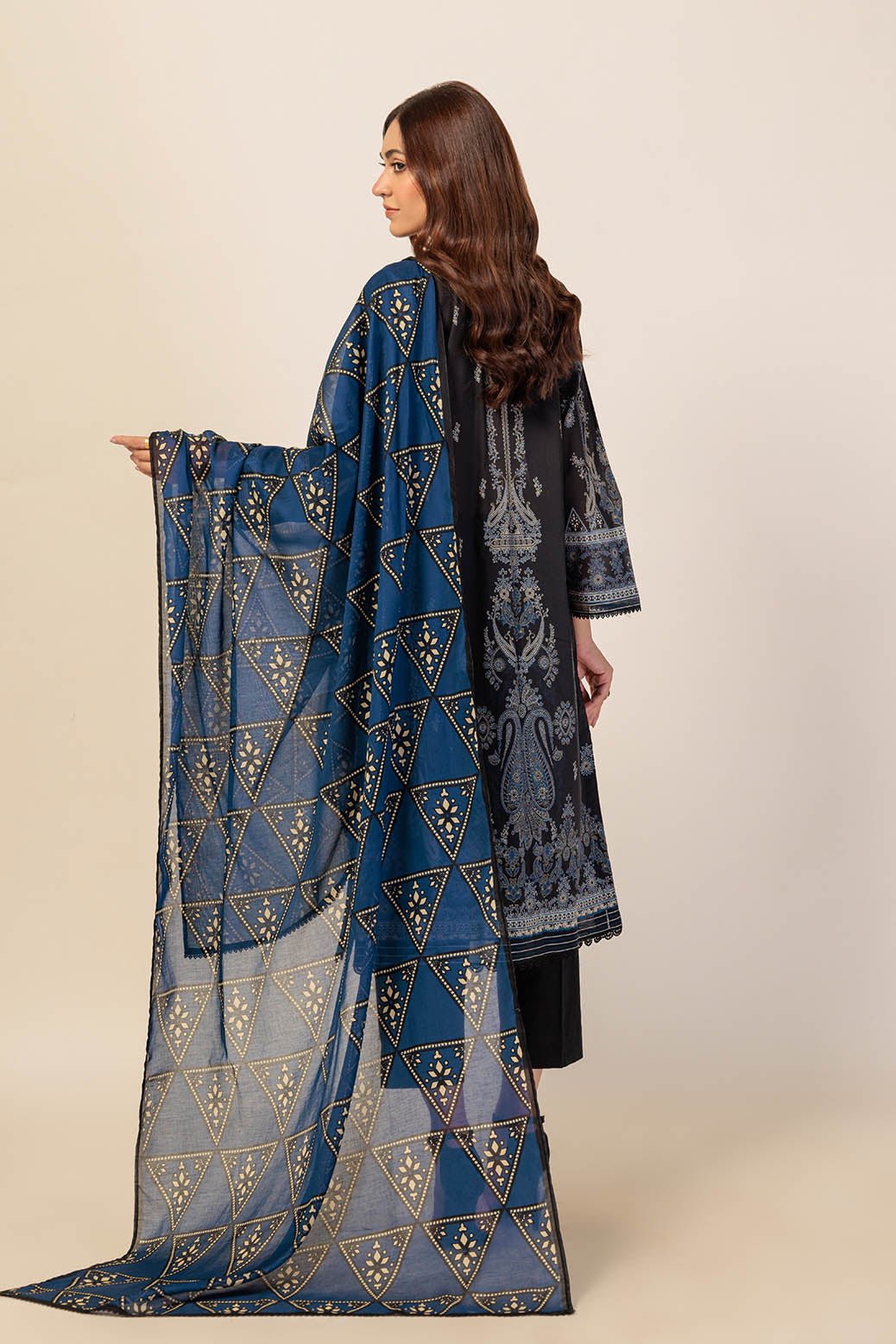 BONANZA SATRANGI 3PC PRINTED LAWN SUIT (2S24P3P495)