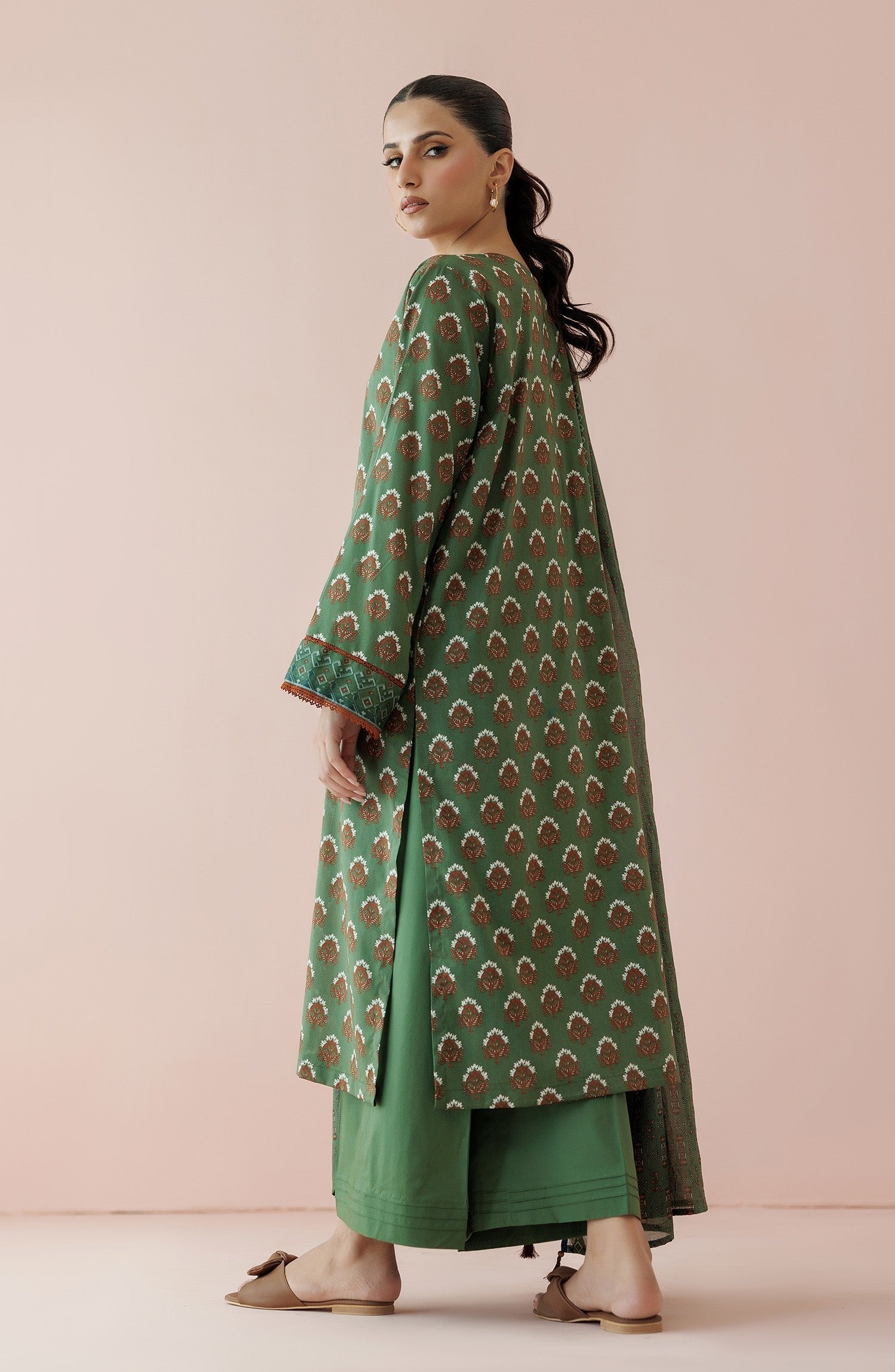 Orient 3 Piece Printed Lawn Suit (OTL-24-205/U-GREEN)