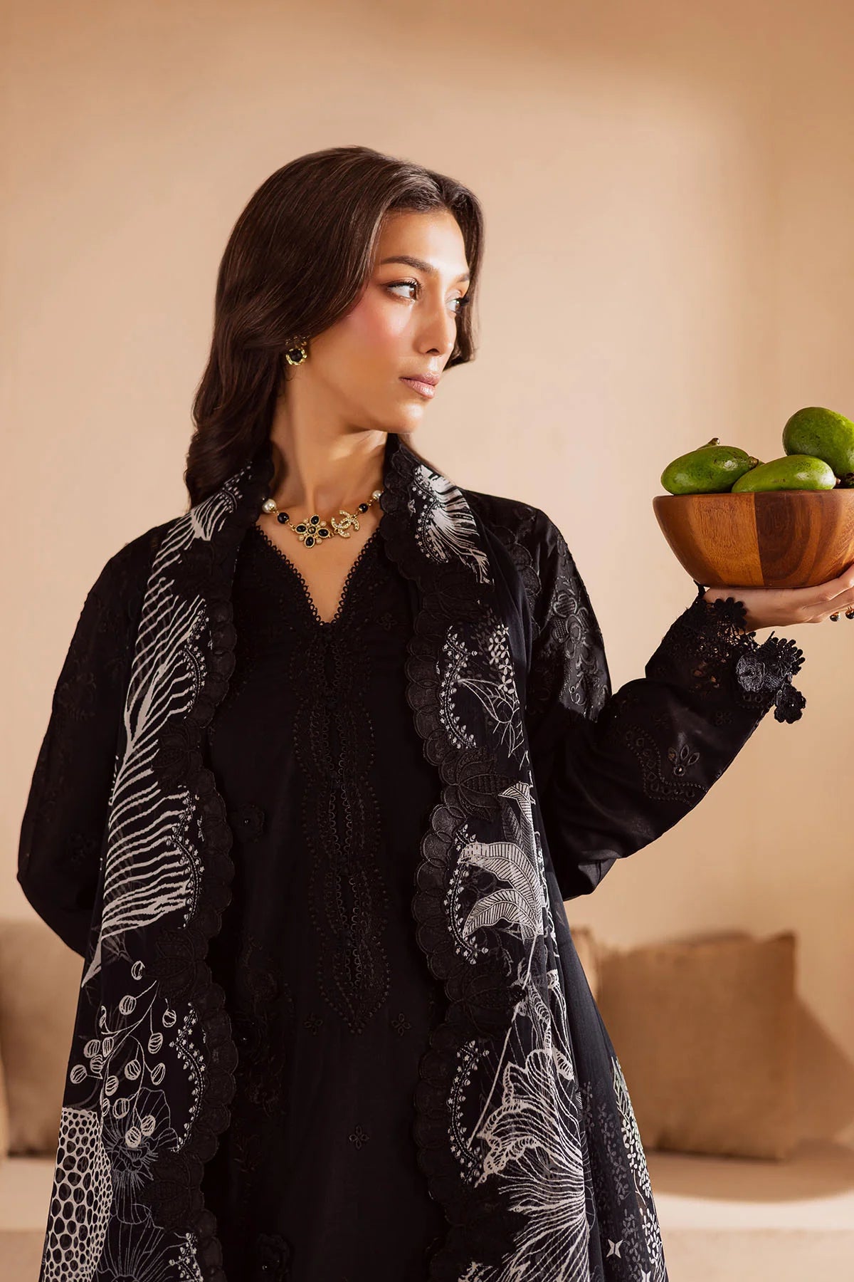 Nureh 3Pc Embroidered Lawn Suit NE-166 gulbuy.com