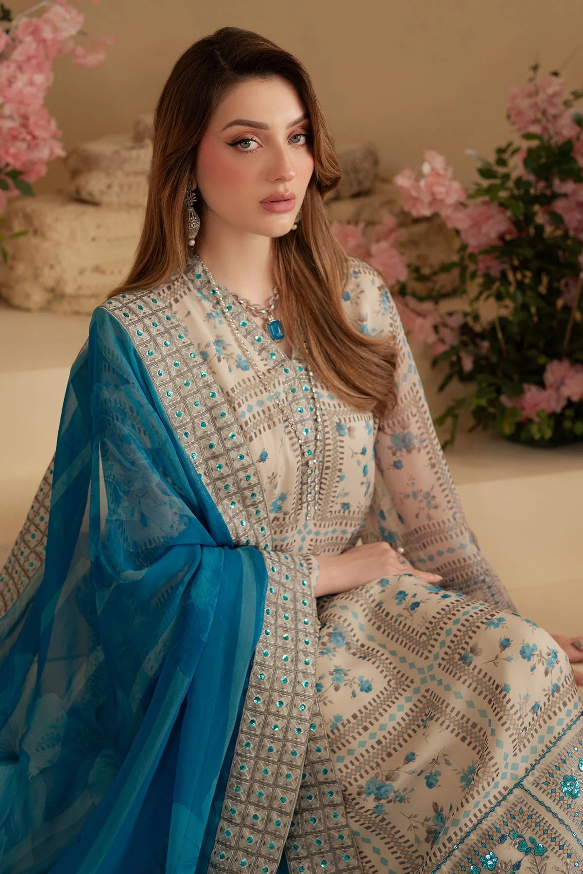 Nureh 3Pc Embroidered Chiffon Suit AM-17 gulbuy.com