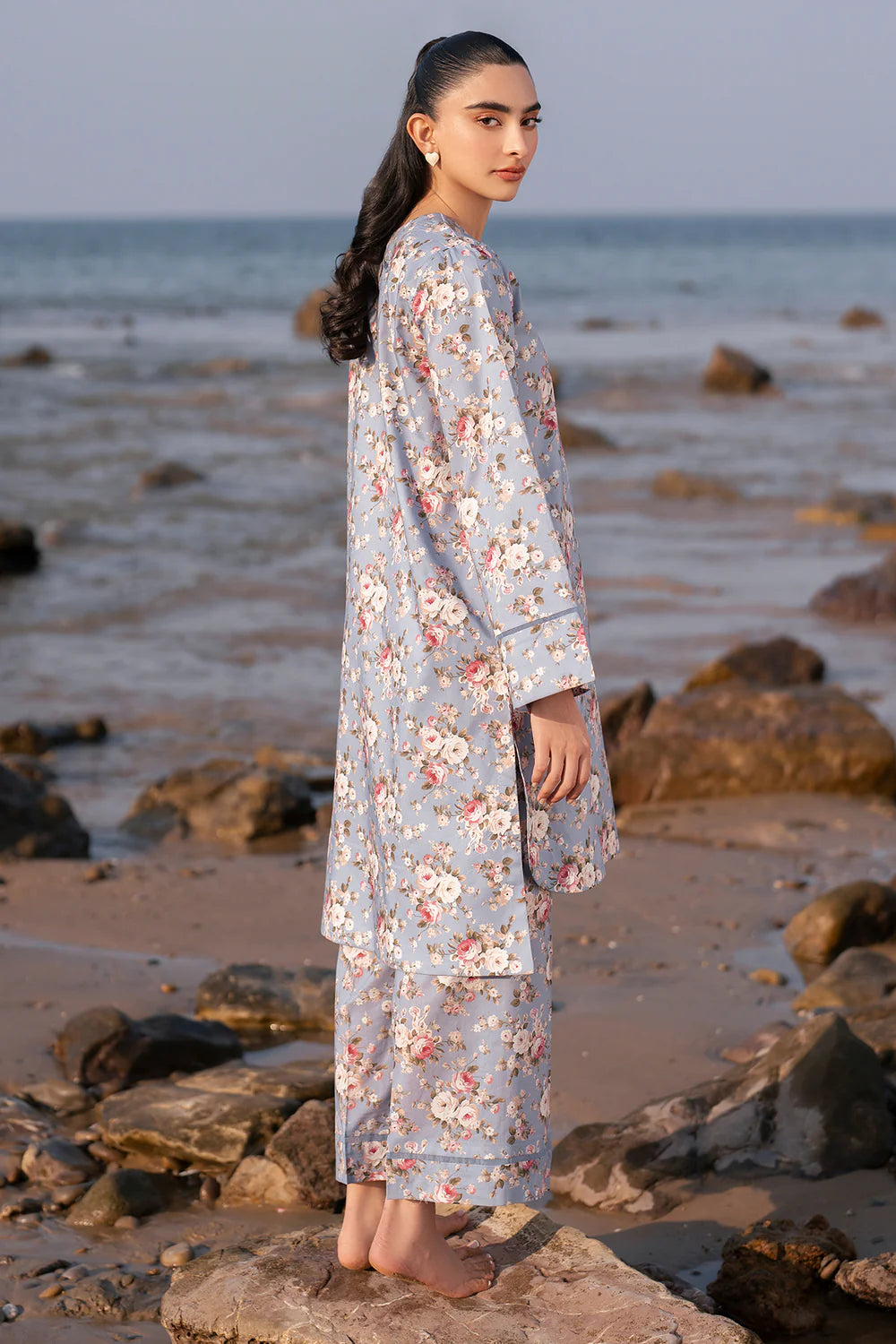 Jazmin 3Pc Digital Printed Lawn Suit USE-9154 gulbuy.com