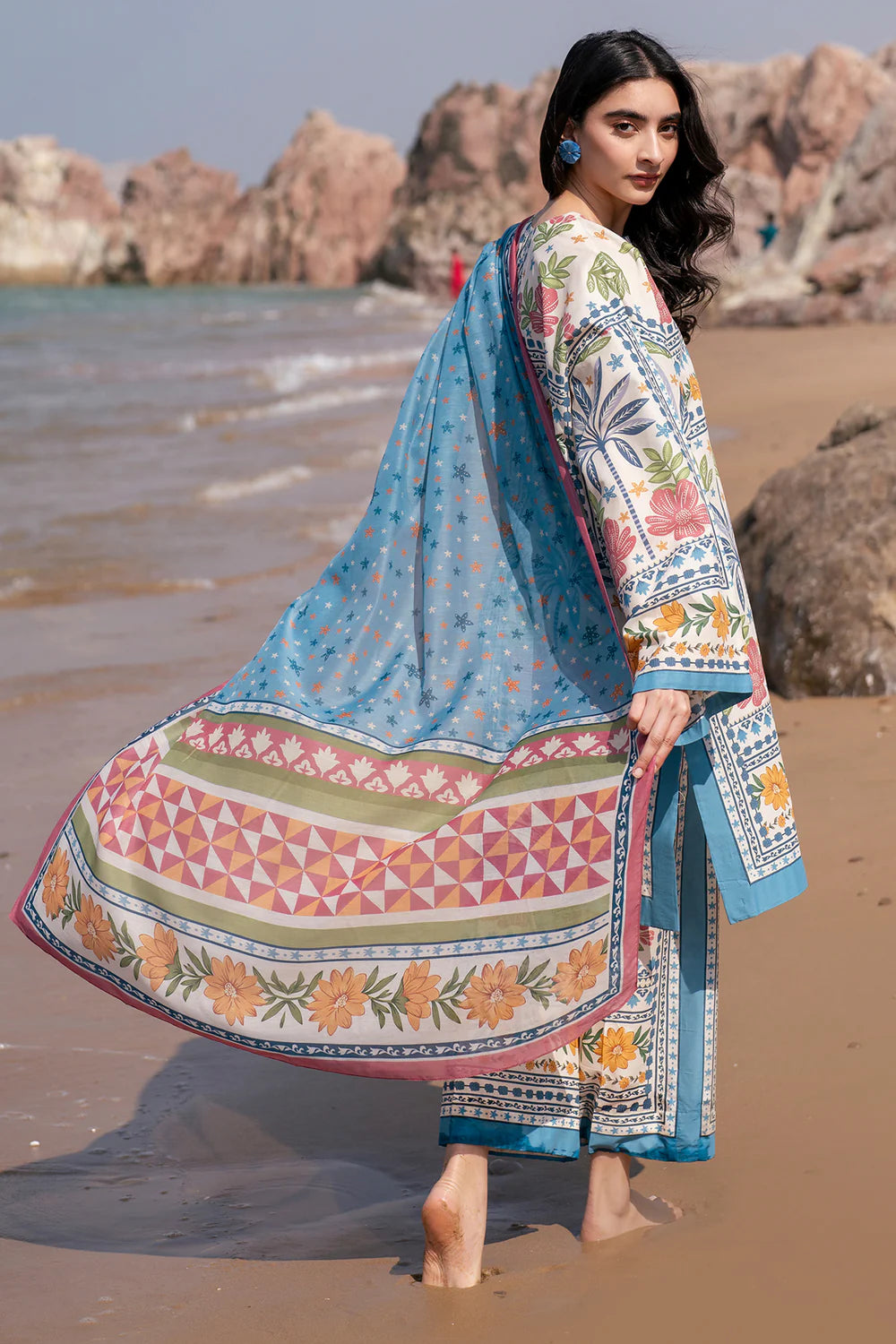 Jazmin 3Pc Digital Printed Lawn Suit USE-9160 gulbuy.com