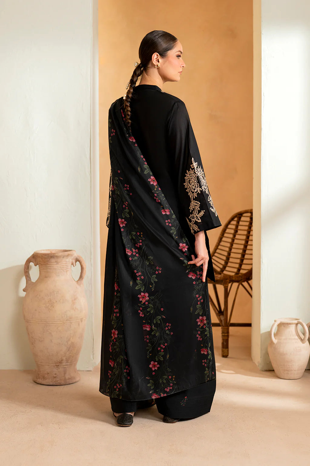 Iznik 3Pc Embroidered Lawn Suit UE-476 gulbuy.com