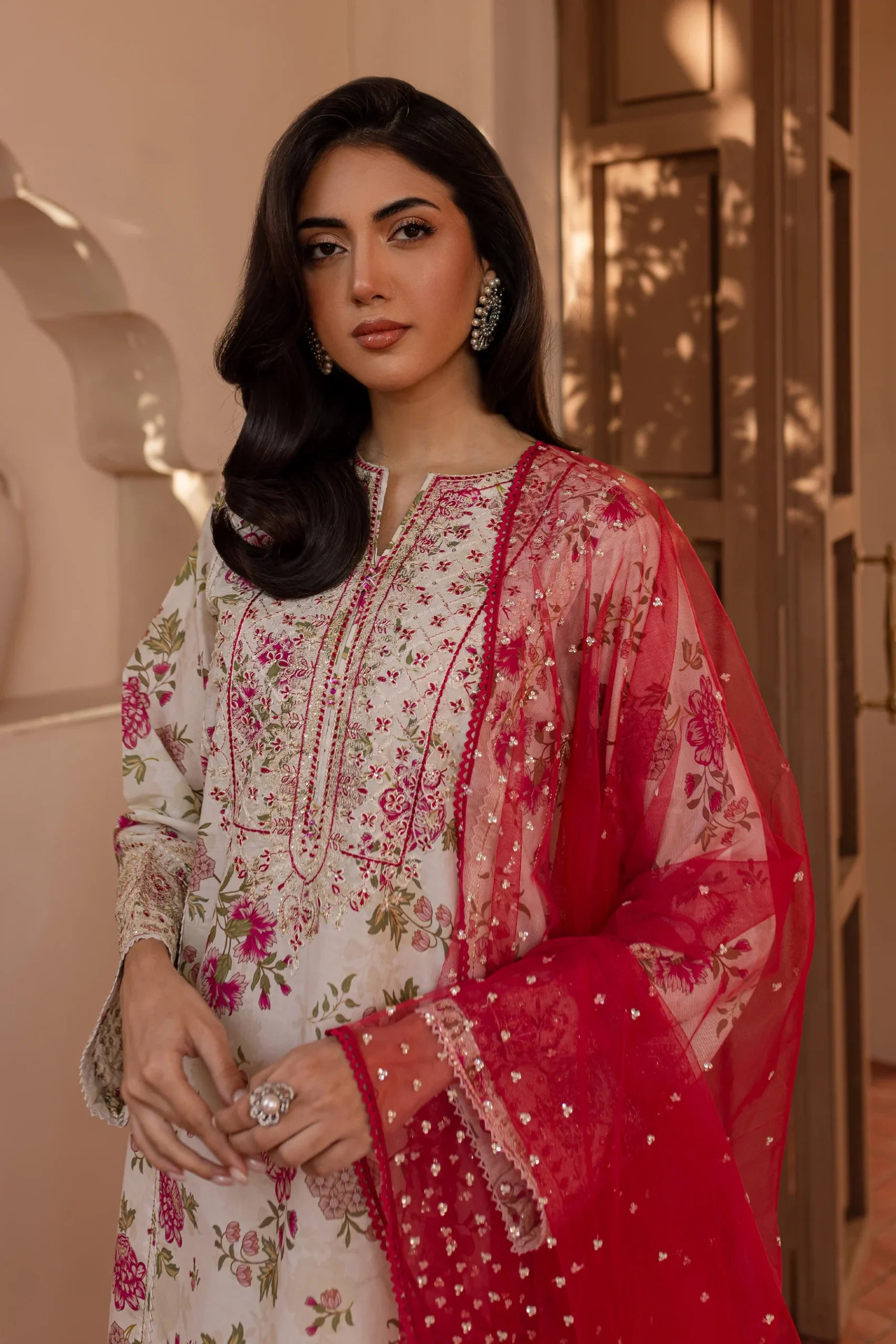 Batik 3Pc Embroidered Lawn Suit Fasanay gulbuy.com
