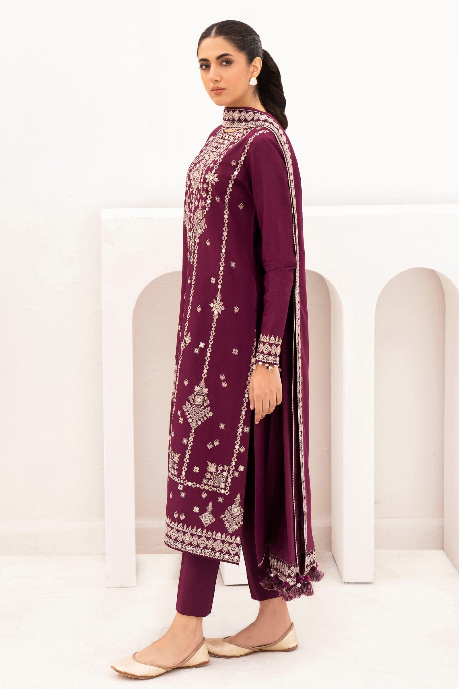 JAZMIN 3 PIECE EMBROIDERED LAWN SUIT (DELIA-D3)