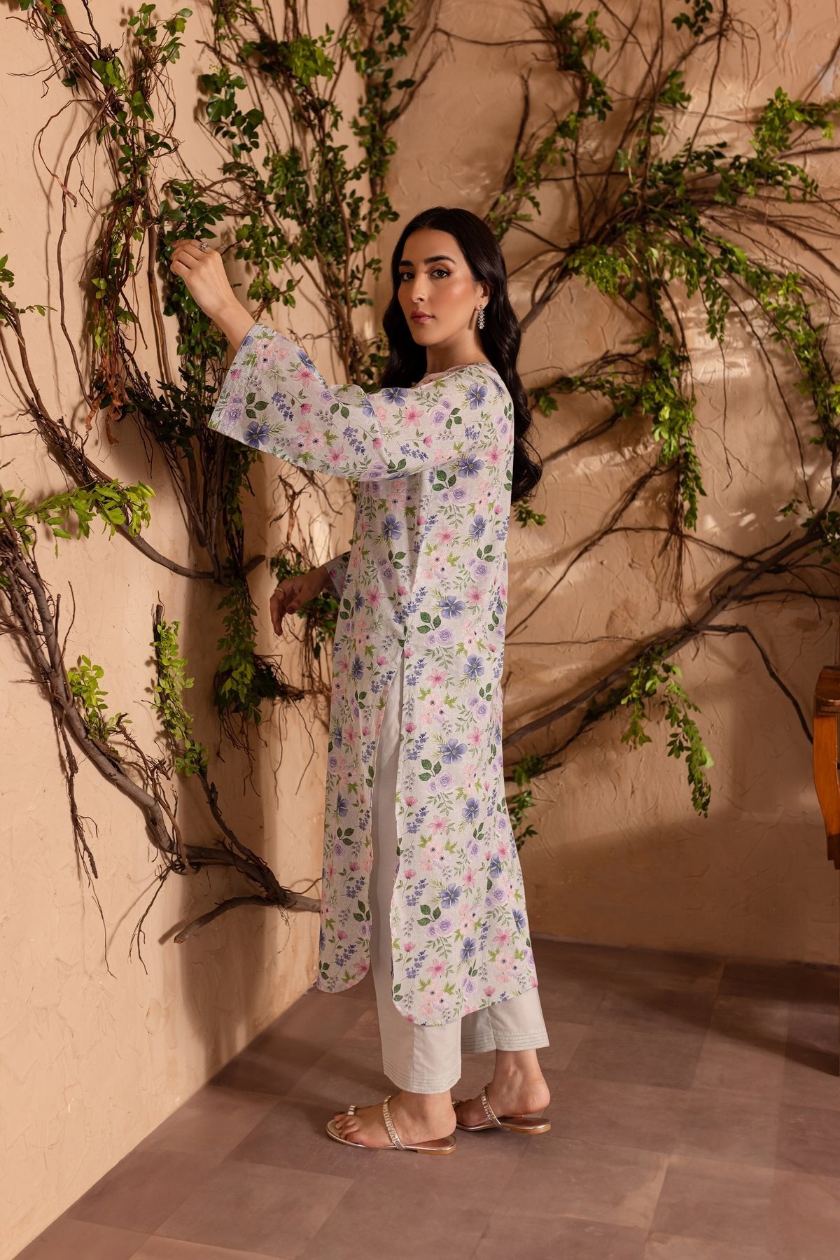 Batik 2Pc Printed Lawn Suit (Aalyna-2Pc)