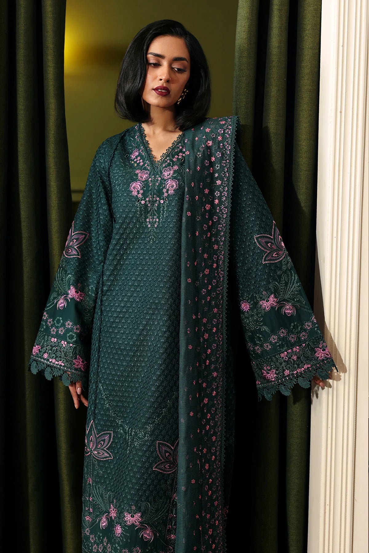 AFROZEH 3Pc Embroidered Lawn Suit Aurun gulbuy.com