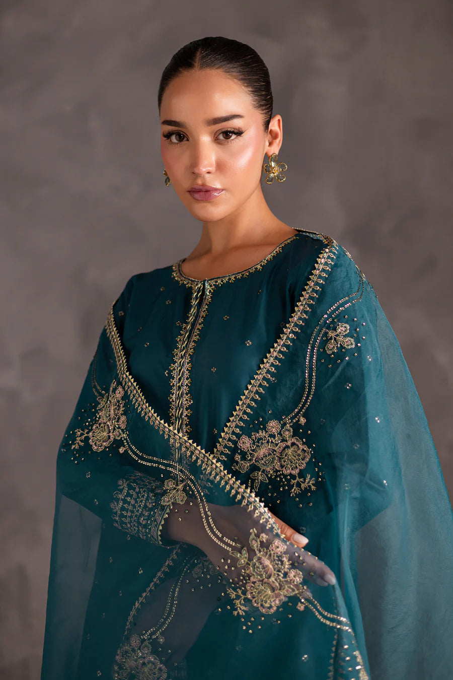 Batik 3Pc Embroidered Cotton Suit Maand gulbuy.com