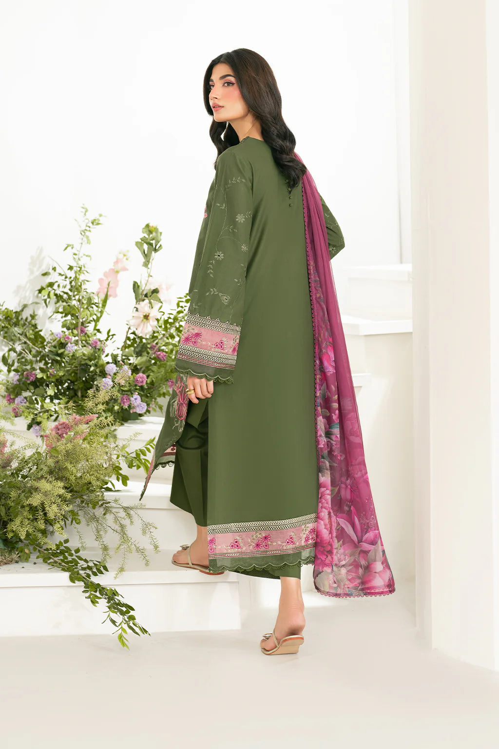 Iznik 3Pc Embroidered Lawn Suit IFE-02 gulbuy.com