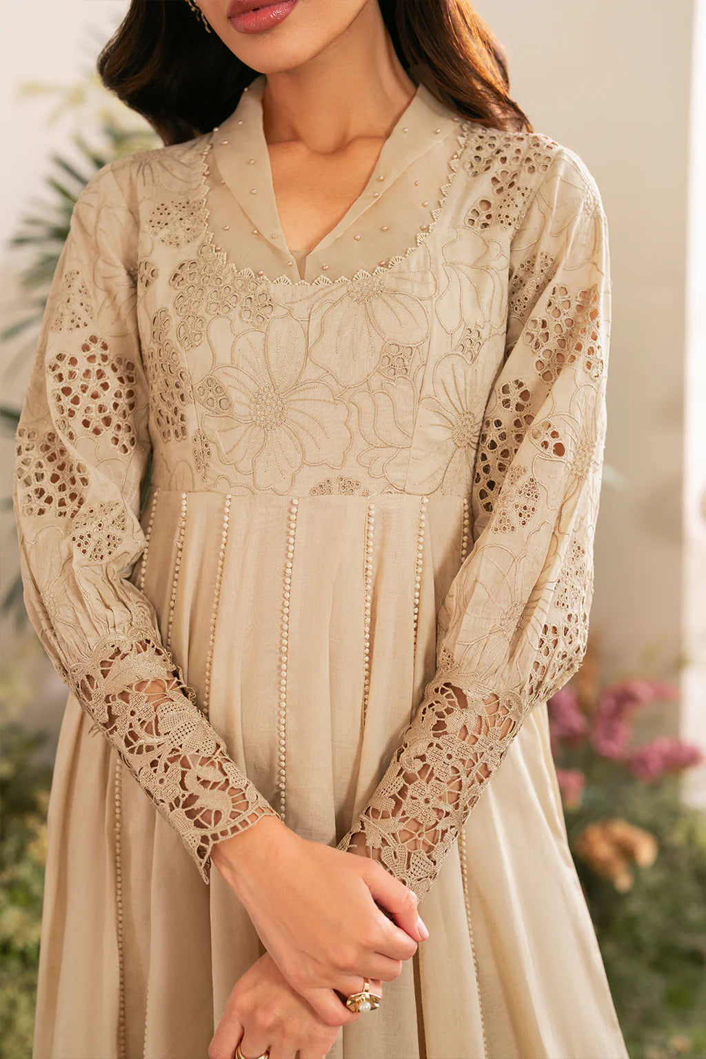 Iznik 3Pc Embroidered Lawn Suit IFE-05 gulbuy.com