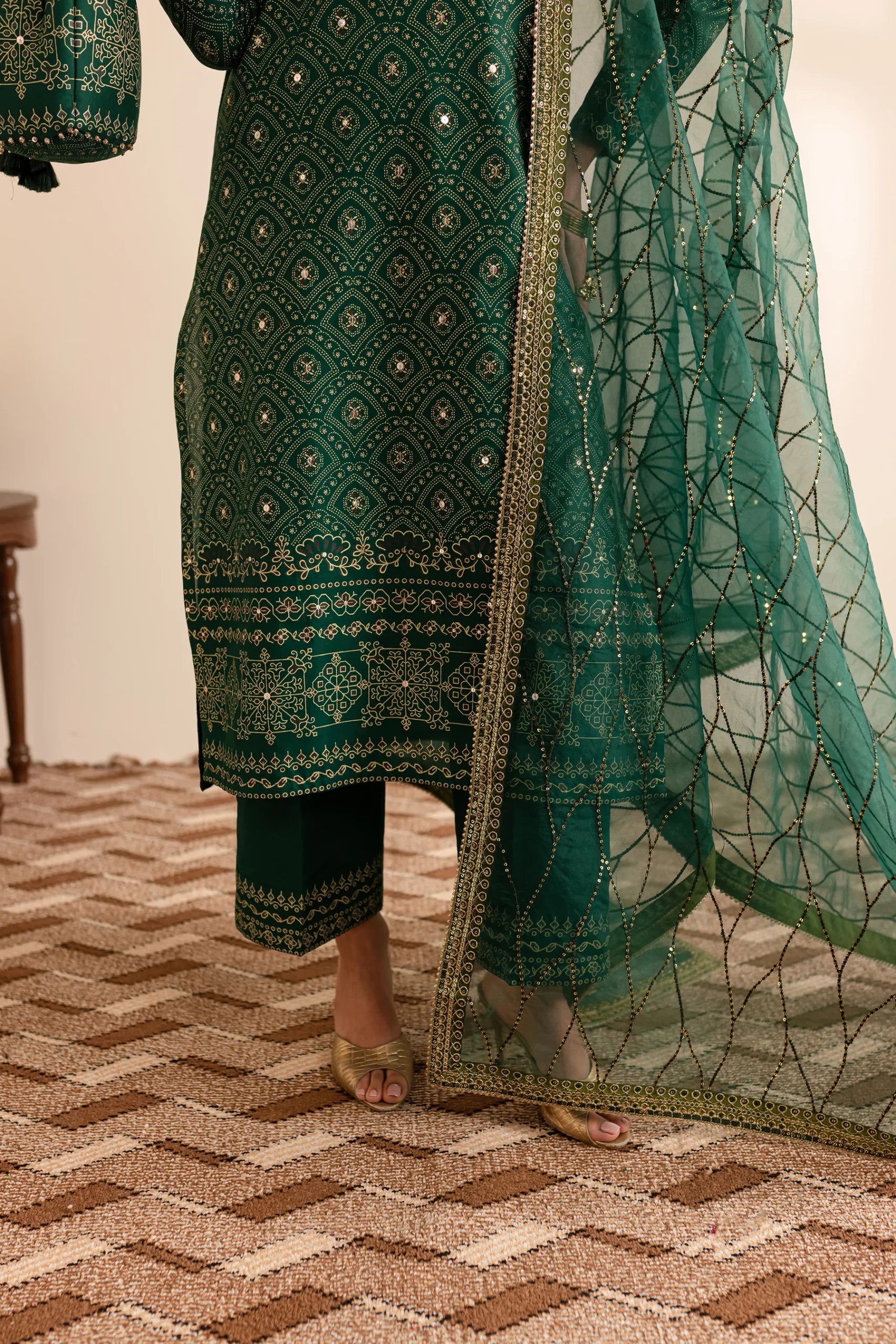 Batik 3Pc Embroidered Lawn Suit Forest Green gulbuy.com