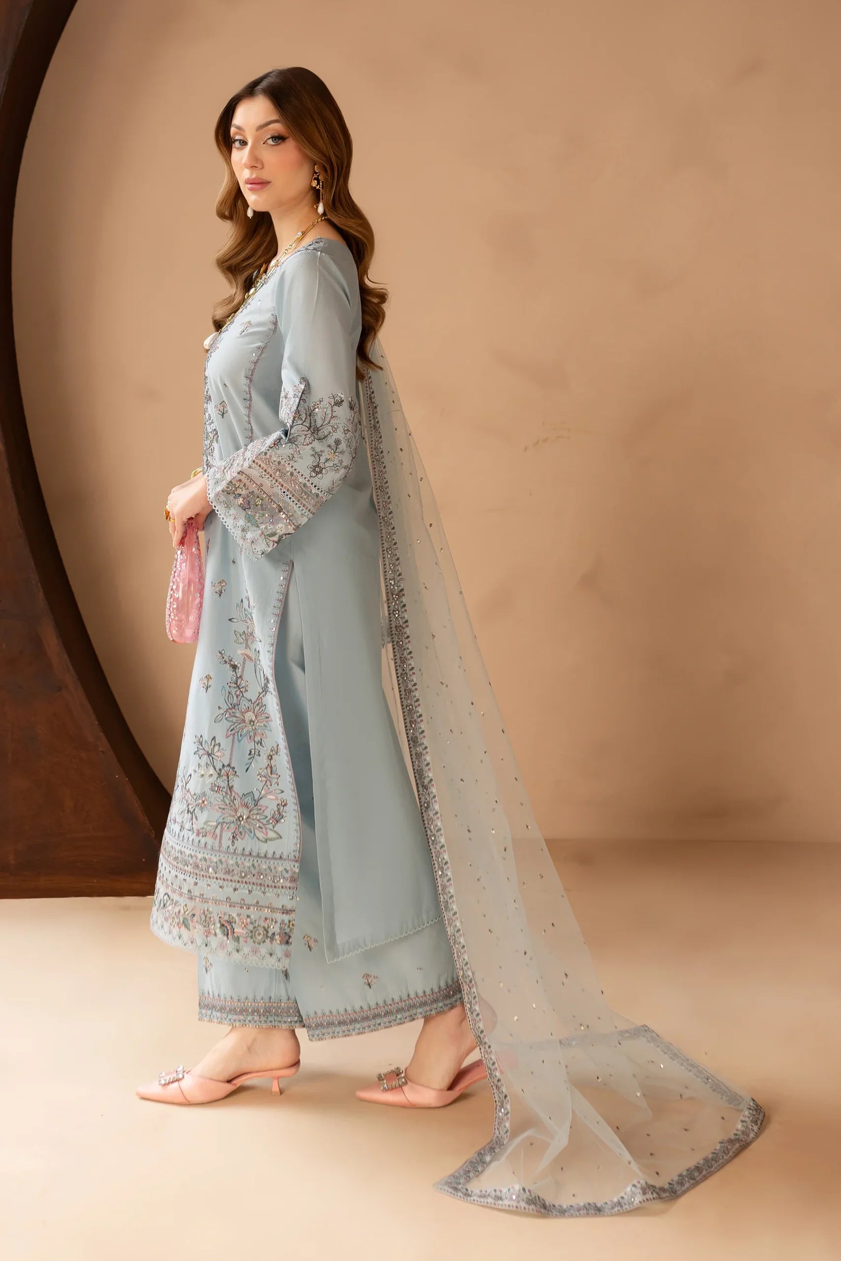 Batik 3Pc Embroidered Lawn Suit Raiha gulbuy.com