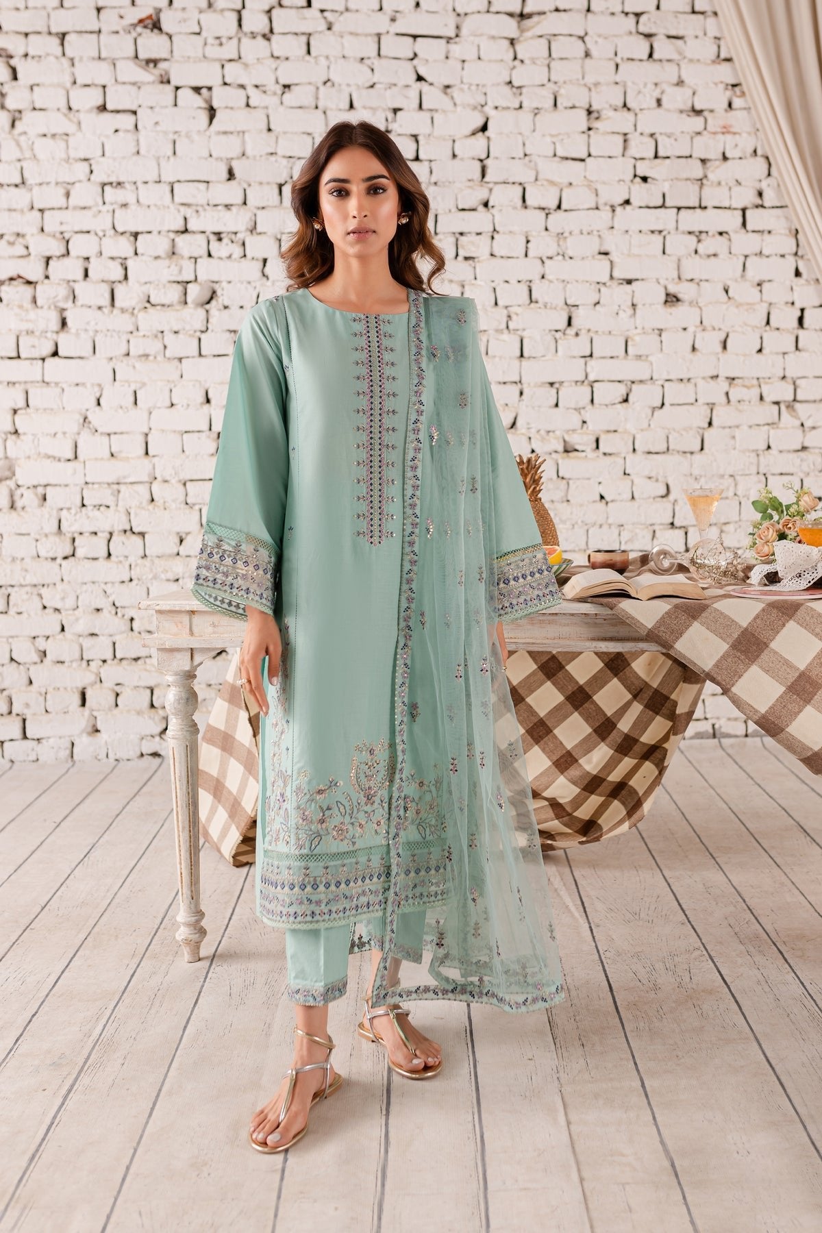 Batik 3Pc Embroidered Lawn Suit (Host-3Pc)