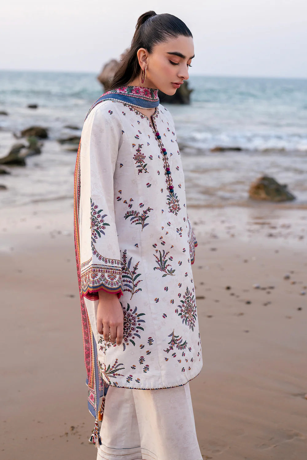 Jazmin 3Pc Embroidered Lawn Suit USE-9158 gulbuy.com