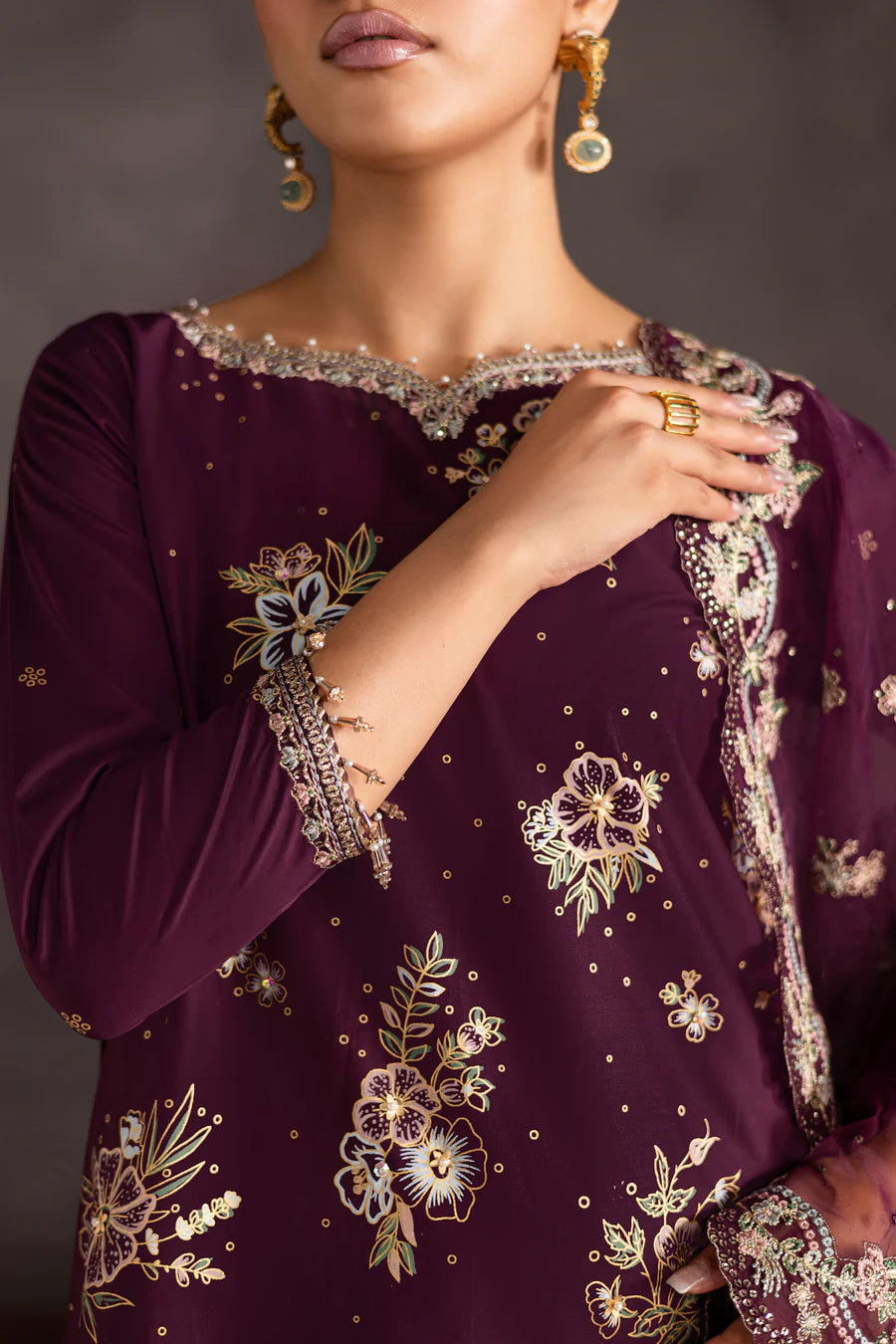 Batik 3Pc Embroidered Cotton Suit Bliz gulbuy.com