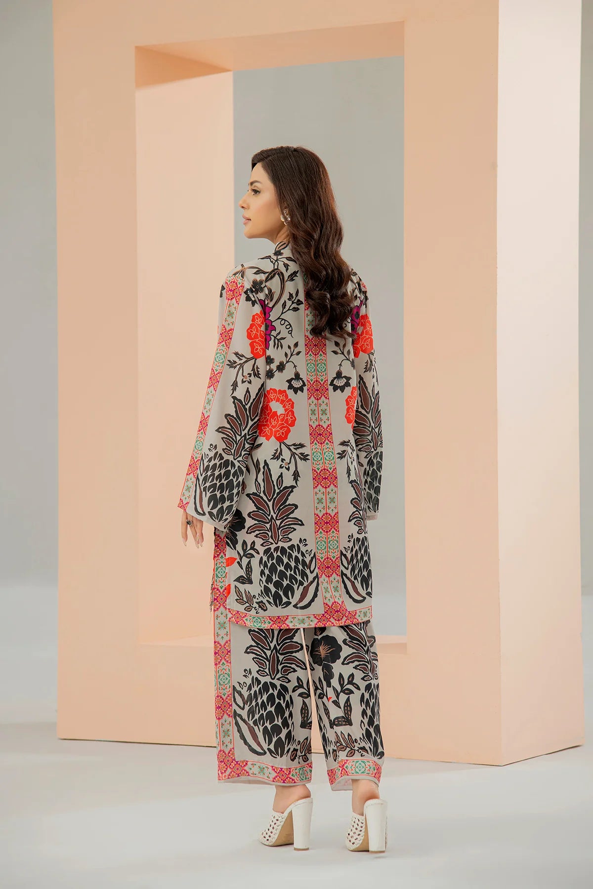 Be Yourself 2Pc Printed Cotton Silk Suit BA-009 gulbuy.com